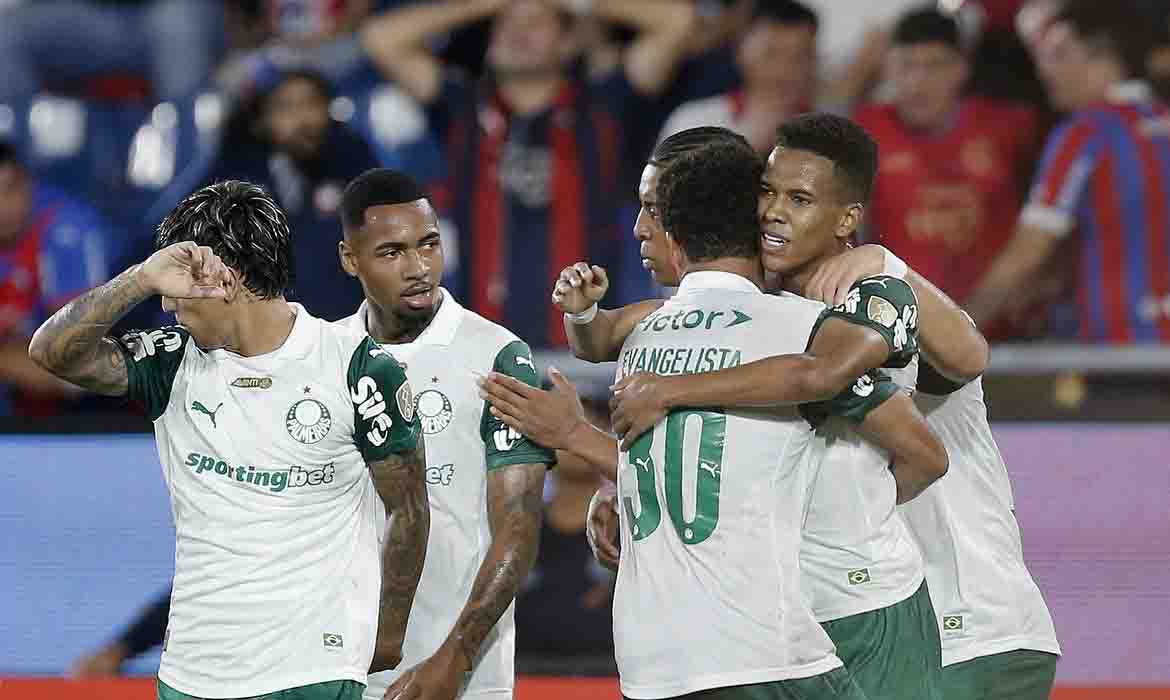 Libertadores: Palmeiras vence Cerro e garante classificação antecipada